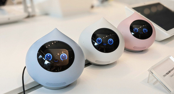 「ちゃんと話が繋がるのが面白い」会話ロボット「Romi」の2つの会話AIエンジン その仕組みと体験者の声 画像