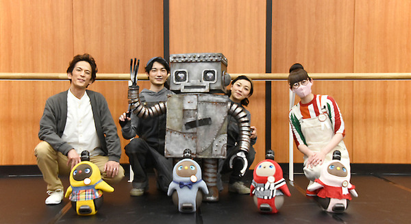 劇団四季「ロボット・イン・ザ・ガーデン」LOVOTオーナー限定スペシャルデー開催！壊れかけロボット「タング」とLOVOTのダンス動画公開 画像