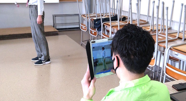 制服はAIが写真2枚で採寸します！仙台育英学園高校「Bodygram」を採用　写真から全身25か所を非接触で推定採寸　マルホン 画像