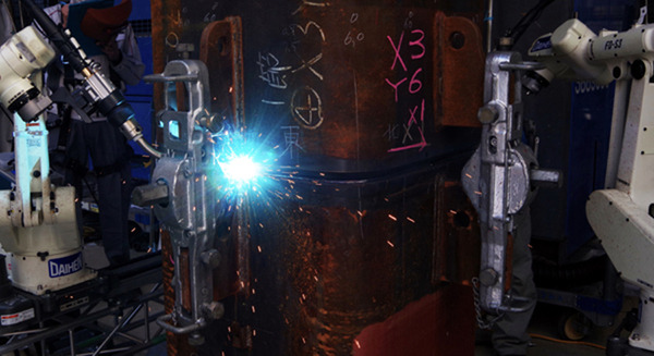大和ハウス工業がフジタらと溶接ロボットシステム「SWAN」を共同開発 建設現場の作業効率アップと働き方改革へ 画像