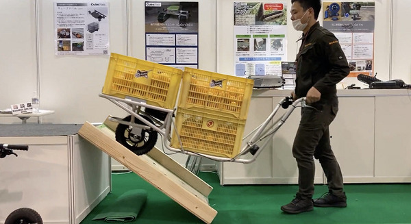 CuboRex、タイヤ交換だけで手押し電動一輪車に改造できる 「E-Cat Kit」広島県で取り扱い開始 画像