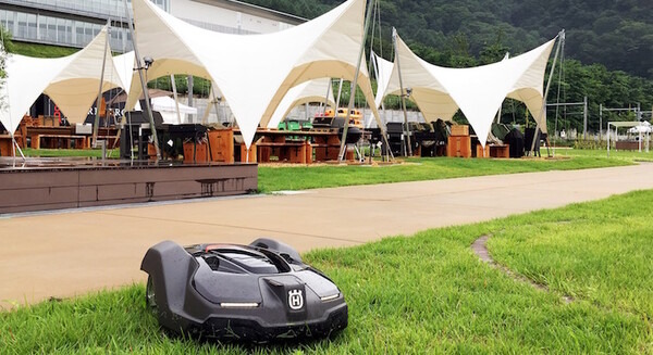 西武緑化管理 ロボット芝刈機「Automower」の個人ユーザー向け機種を取り扱い開始 専用WEBサイトもオープン 画像
