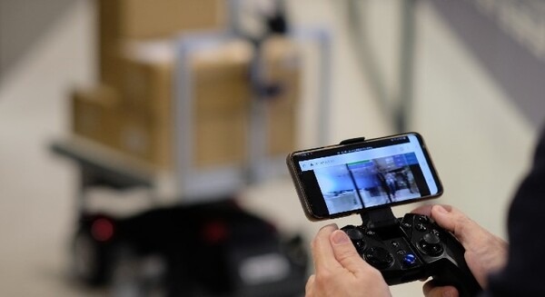 パーソル、無人搬送車(AGV)の遠隔操作ソリューションを開発　建設業界や倉庫・運送業界向けに2022年販売予定 画像