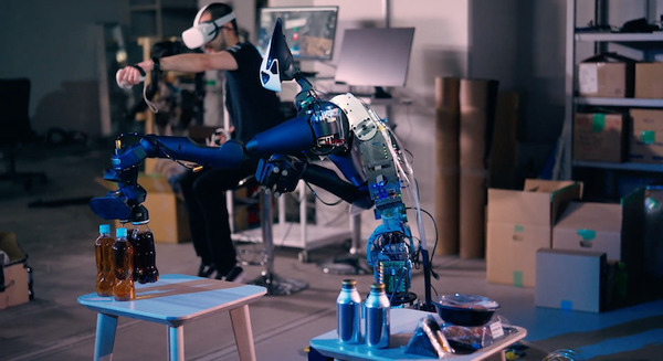 Telexistenceとオカムラが資本業務提携 遠隔操作ロボットに最適化された店舗用什器・備品の研究・開発へ 画像