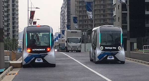 トヨタ自動運転EVバス「eパレット」東京五輪2020選手村で走行テスト中　短距離・低速型EV「APM」も導入 画像