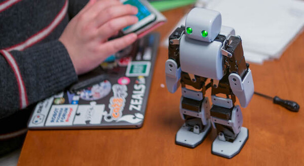 DMM.make ROBOTSで発売されている「PLEN.D（プレン.ディー）」作ってみた【後編】 画像