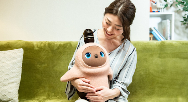 エディオン 家族型ロボット「LOVOT」の店頭販売を発表 広島本店など6店舗で取り扱い開始 6月中旬には26店舗に拡大 画像