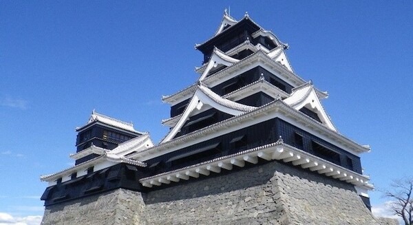 熊本城にAI画像解析サービス「OPTiM AI Camera Enterprise」を導入　天守閣の滞在人数を把握して効率的な感染拡大防止対策 画像