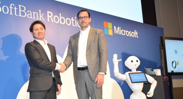 MicrosoftとSBRが協業を発表！ PepperとAzure連携で小売店に「未来の商品棚」を 画像