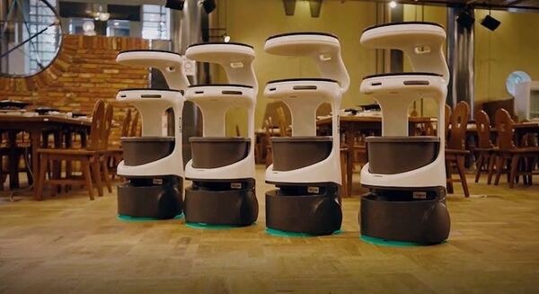 配膳・運搬ロボット「Servi」最大5台の同時稼働が可能に ソフトバンクロボティクスがその他機能アップデートを発表 画像