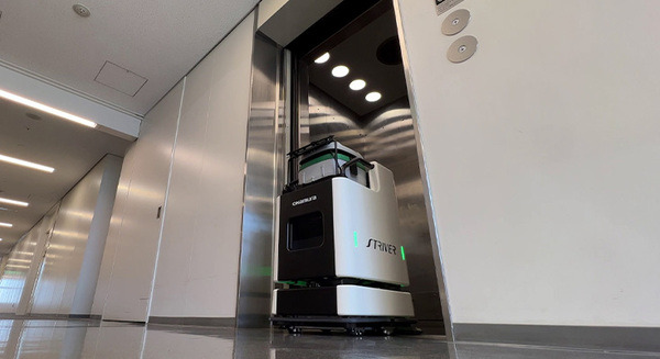 野村不動産HDとオカムラ、オフィスビル1棟全体の「掃除ロボット」活用で連携　エレベーター連携強化で高層ビル対応も目指す 画像