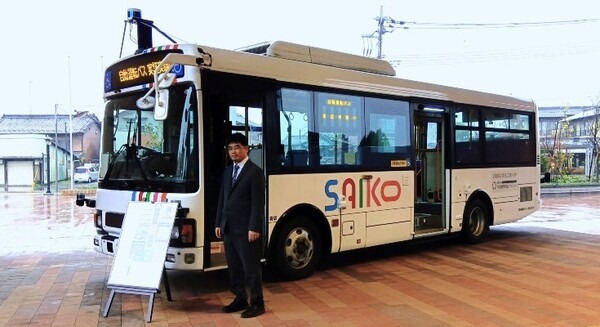埼玉県深谷市の小中学生が特別授業と自動運転バス試乗を体験へ『自動運転のある未来社会を考える』埼工大の渡部教授による特別授業も実施 画像