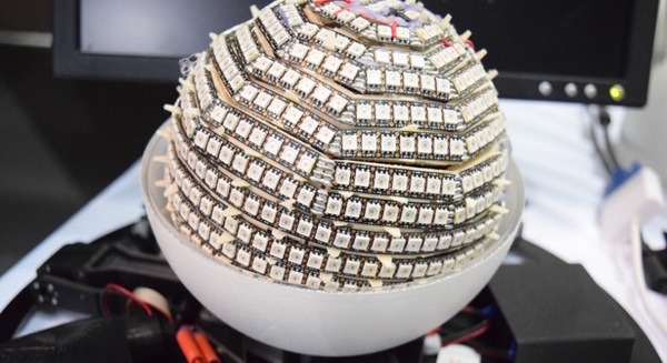 【第一回サービスロボット開発技術展レポート(2)】神戸大学、富士ソフト、iPresence合同会社、i-RooBO Network 画像