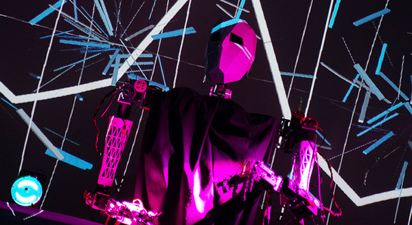 人型DJロボットを開発するDJ Robotics 「電磁サイバー盆踊り in SusHi Tech Square」に参加　未来志向のパフォーマンスを披露 画像