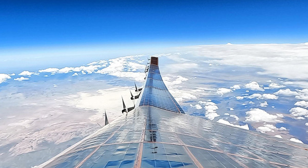 ソフトバンクのHAPS向け超大型機体「Sunglider」成層圏飛行に成功　米国国防総省が実施した実証実験で 画像