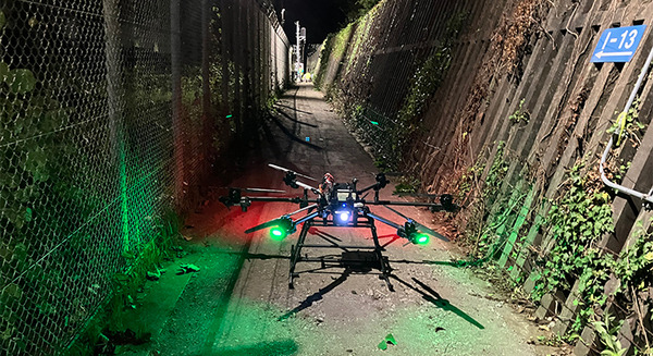 成田空港でドローンによる保守点検導入に向けてレベル2飛行実証をプロドローンが実施　小型無人機等が飛行禁止の指定空港では初 画像