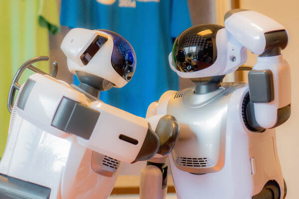 【総力特集】「PALRO」と「Palmi」兄弟ロボット徹底比較！　その2　～スペック比較～ 画像