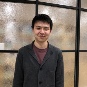 山田 航也