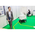 人に自動追従したり自律移動する運搬ロボット「サウザー(THOUZER)」がバーコード対応