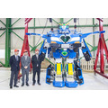 【速報】全長4mの人型変形ロボットが車にトランスフォーム！人が乗れる「J-deite RIDE」を公開、ド迫力変形映像を見よ！