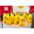 ピカチュウ300体がお出迎え！「ねえHelloPika(ハロピカ)」をタカラトミーが「東京おもちゃショー2018」でブース展示