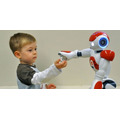 ヒューマノイドロボット「NAO」が自閉症の療育を支援　日本サード・パーティの「Ask NAO」