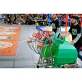 【高専ロボコン2018レポート】優勝は岩手・一関高専　ペットボトル投げて立てる「ボトルフリップ」で競う