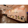 大人気の『LOVOT Cafe』がクリスマスケーキの予約受付を12月1日から開始 店内限定メニュー、限定デザインのコースターも登場