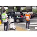 【日本初】自動運転ロボットも信号を守って走行します！ソフトバンクと佐川急便が公道でロボットと信号機の連携実験に成功