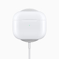 Appleが第3世代「AirPods」を発表　新しいデザイン/バッテリー駆動時間/空間オーディオ/耐汗耐水　従来モデルは値下げ