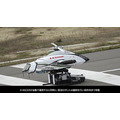 無人ドローンと自動搬送ロボットが連携して荷物を無人搬送　川崎重工が実験に成功