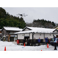 雪の中「ごはんセット」をドローンが届ける　福井県敦賀市でドローン配送によるスマート物流の実証実験