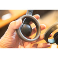 NTT オープンイヤー型なのに音漏れを抑制 音楽を聴きながら会話もできる耳スピ新製品「nwm ONE」 磯村勇斗さんが体験した感想は・・