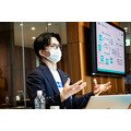 GMOヘルステック「処方薬デリバリーサービス」本格始動　送料や利用料無料 「薬局24」と「調剤ロボット」を特別公開