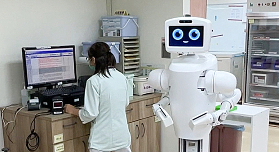 川崎重工、看護師補助ロボットを台湾企業のフォックスコンと共同開発