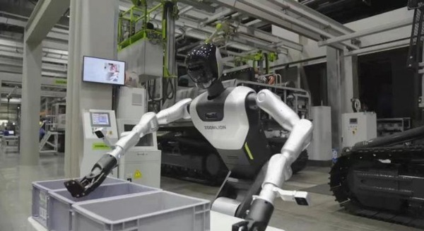 中国Zoomlion、AI×建設機械で製造革命・工場にヒューマノイドを実戦配備
