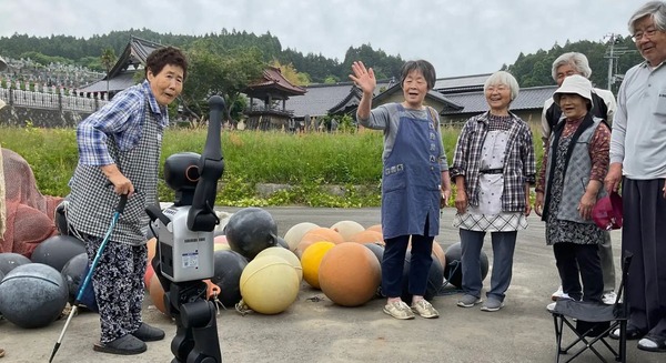 農村でヒューマノイドと共生する新事業が陸前高田市で始動 Booster K1 eduとUnitree Go2を仁藝が地域に導入