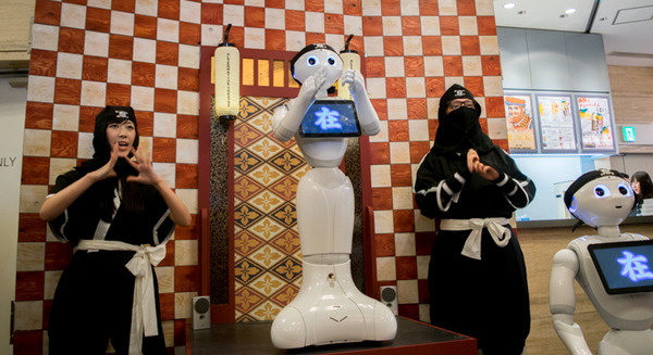 ヒトとロボットの音楽ユニット「mirai capsule」、有楽町・スタジオアルタの新劇場にデビュー