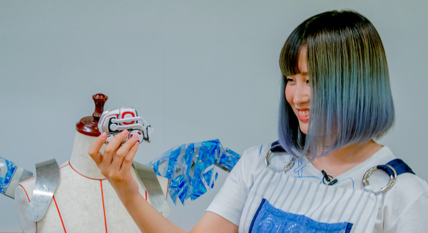 身に付けるロボットを作るきゅんくん、話題のロボットCOZMOを語る。ロボット女子から見た魅力とは？