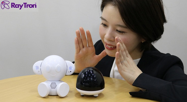 レイトロンのロボット「Chapit」の小型版「Chapit mini」は来春発売