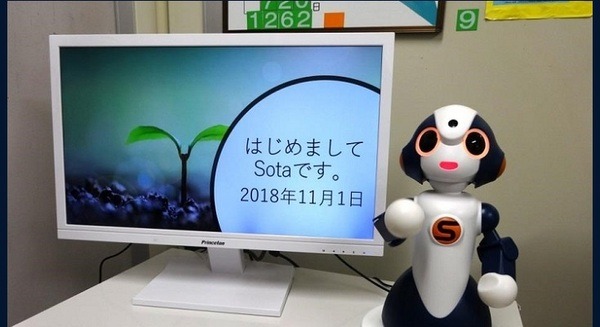 会話ロボットで従業員の働き方改革に挑む！マルコメとNTT東日本が「ロボコネクトSota」で社員に情報と安らぎを伝える実証実験