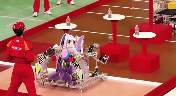 【動画あり】日本の高専の技術力を見よ！ ロボットでペットボトルフリップ #高専ロボコン