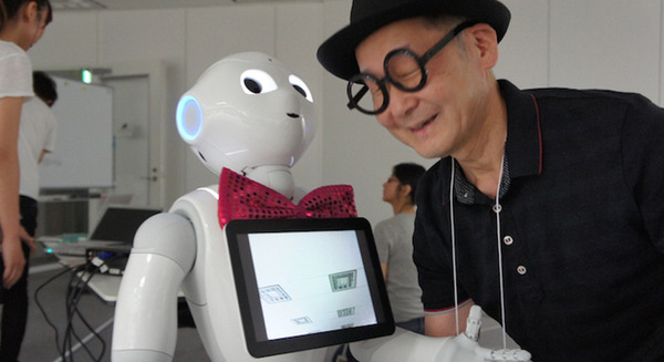 追悼：ロボットとマジックの融合に挑戦！Pepperをマジシャンの相方として育てた開発者、マッキー小澤さんを偲ぶ