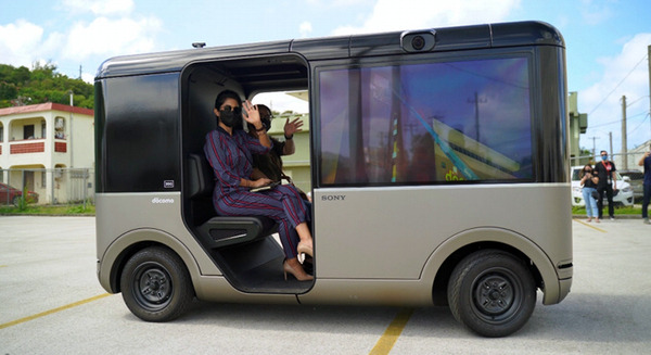 ソニーとドコモ　グアムのエンタテインメント車両「SC-1」を日本から5G遠隔操縦に成功！国境を超え、2,500km離れた遠隔運転
