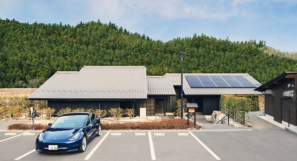 テスラ家庭用蓄電池「Powerwall」を宿泊施設へ日本初導入！概要と仕様を解説　テスラ車レンタル付き旅行キャンペーンも実施