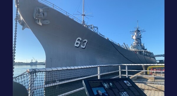 第二次世界大戦終結の象徴、ハワイ「戦艦ミズーリ記念館」で日本発の多言語表示サービス「QR Translator」を採用！PIJIN