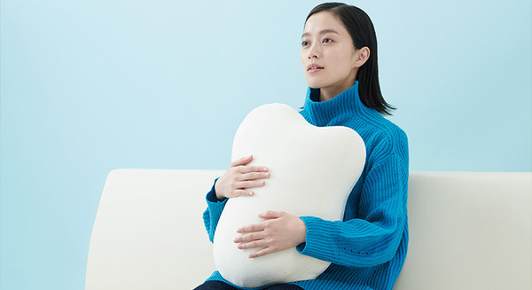 新たな癒やしの休憩体験「呼吸するクッション fufuly」東大が研究、JT/博報堂/ユカイ工学が共同開発、10月にクラウドファンディング