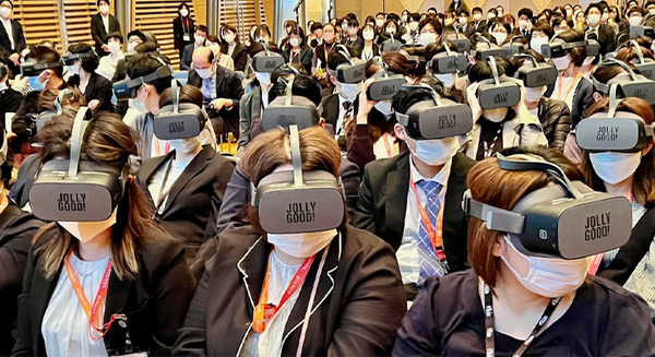 【生成AI x 医療VR】日本救急看護学会学術集会で「多人数VR看護セミナー」開催へ　100人同時接続のVR臨地実習を来場者らに提供