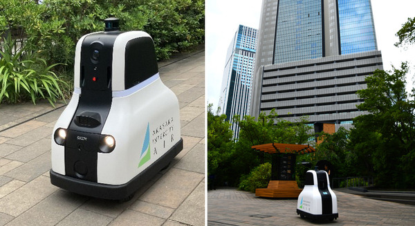 「赤坂インターシティAIR」でセコムの警備ロボットが夜間の巡回を開始　公道での夜間巡回警備は日本初