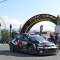 岐阜・恵那峡で整備後、午後の山岳SSへ　オジエとエバンスが僅差バトル、WRCラリージャパン